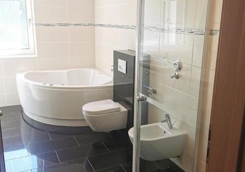 Masterbad Granitboden EG.