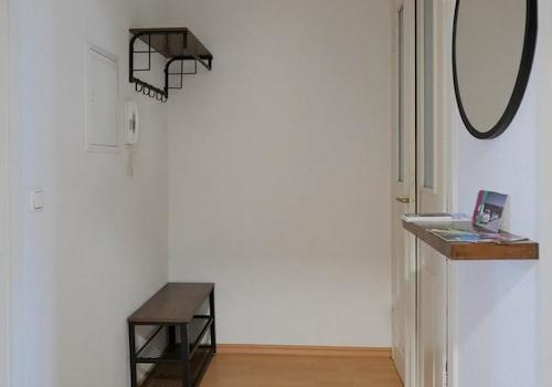 kleiner Wohnungsflur