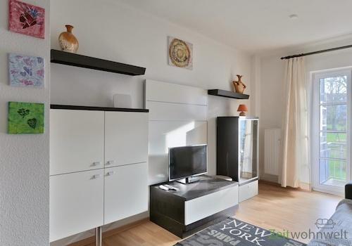 Blick ins Wohnzimmer