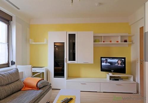 Blick ins Wohnzimmer