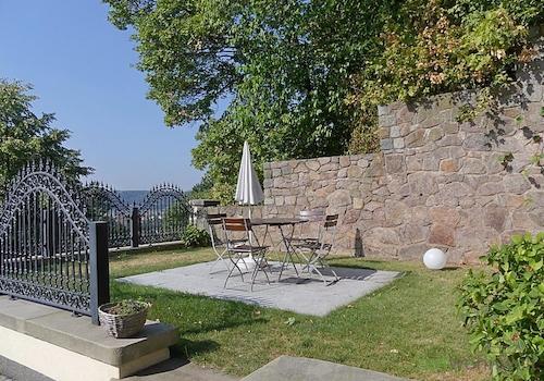 eigene Terrasse mit Aussicht