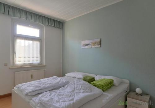 Blick ins Schlafzimmer