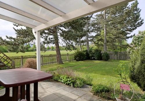 eigene Terrasse am Haus