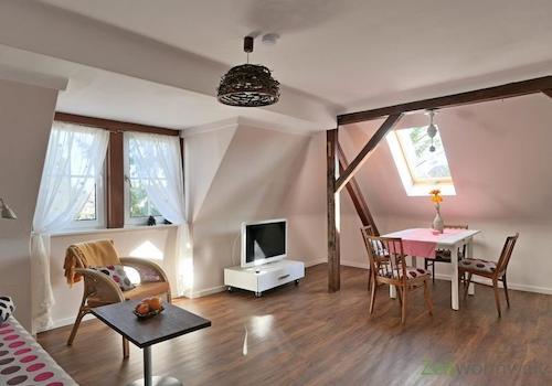 Blick ins Wohnzimmer