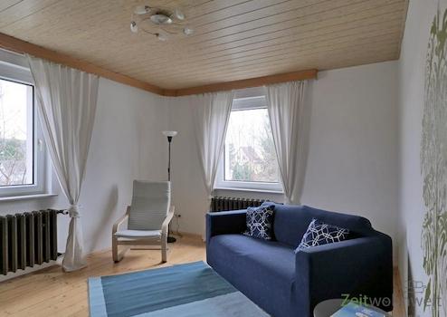 (EF0963_M) Dresden: Hellerau/Wilschdorf, neu möblierte Wohnung mit Wohnküche und Arbeitszimmer, Garten und WLAN