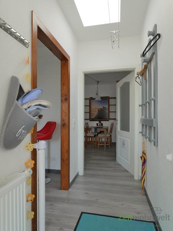 kleiner Wohnungsflur