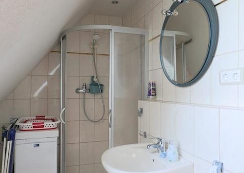 Property thumbnail 11