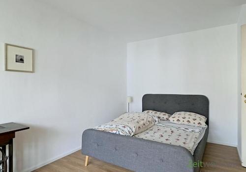 Blick ins Schlafzimmer
