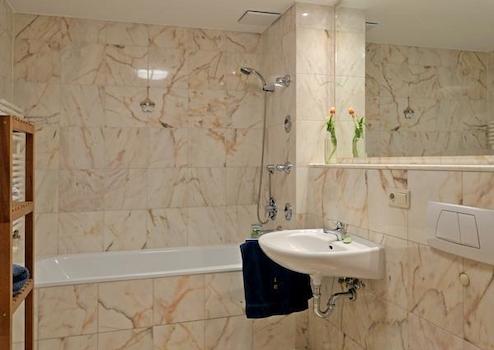 Property thumbnail 8