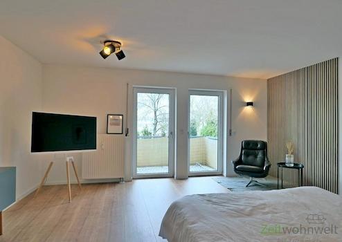 (EF0988_M) Dresden: Friedrichstadt, nagelneu möbliertes, ruhiges Apartment mit Balkon und PKW-Stellplatz, WLAN inkl.