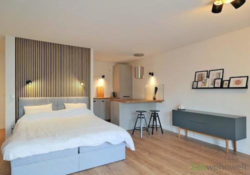 Blick zur Küche mit Tresen