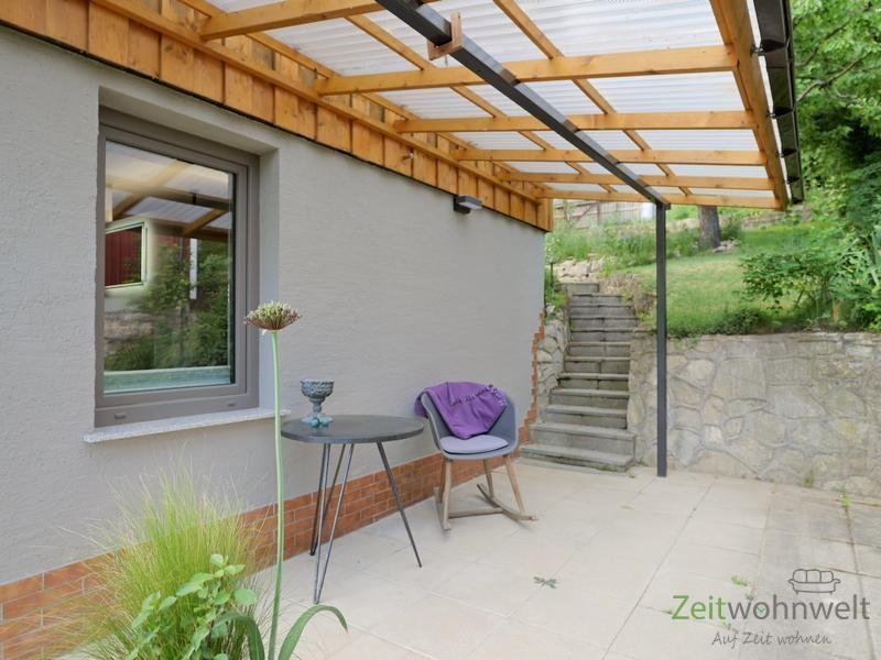 Blick zum oberen Grundstückszugang