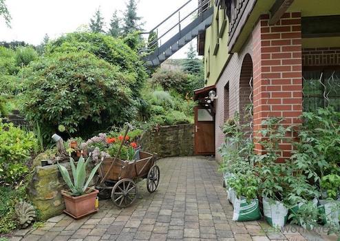 Property thumbnail 9