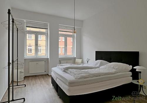 Blick ins Schlafzimmer