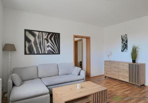 Blick ins Wohnzimmer