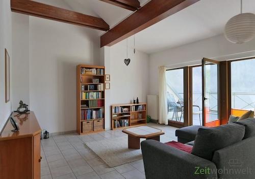 Blick ins Wohnzimmer