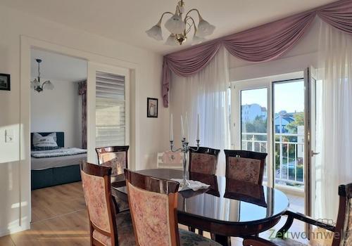 Blick zum vorderen Schlafzimmer