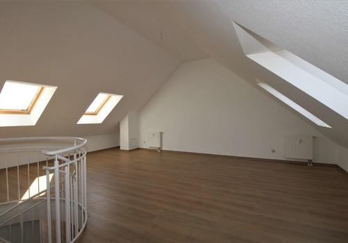 Studio (Dachgeschoss 2)