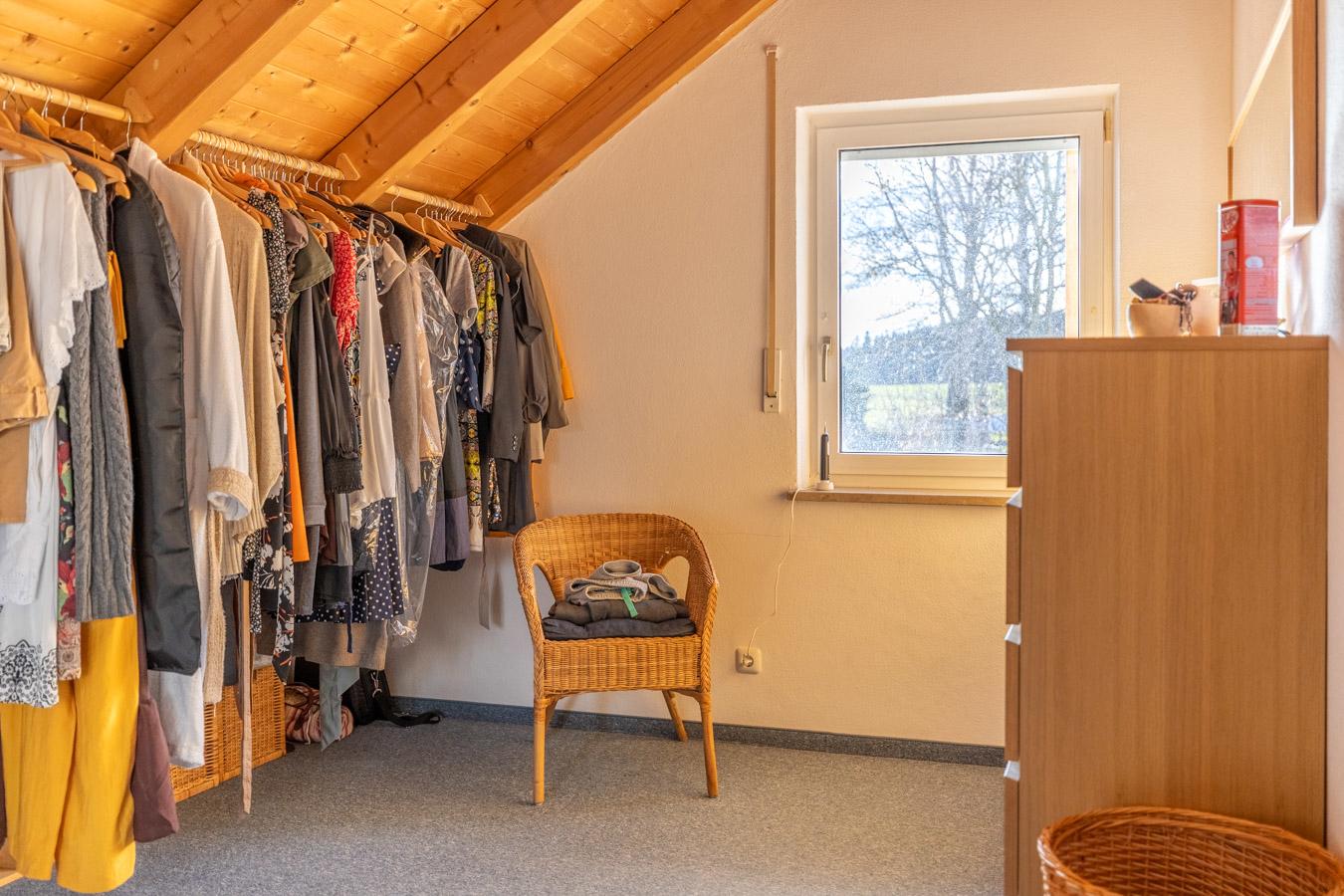 Stilvolles Einfamilienhaus mit traumhaftem Ausblick, Doppelgarage & Vollunterkellerung