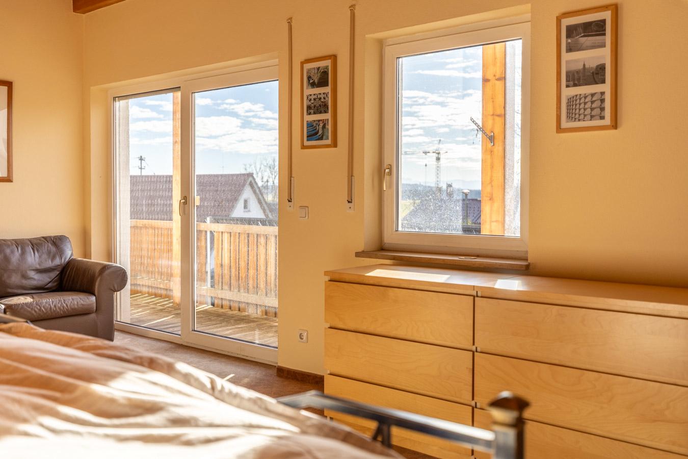 Stilvolles Einfamilienhaus mit traumhaftem Ausblick, Doppelgarage & Vollunterkellerung