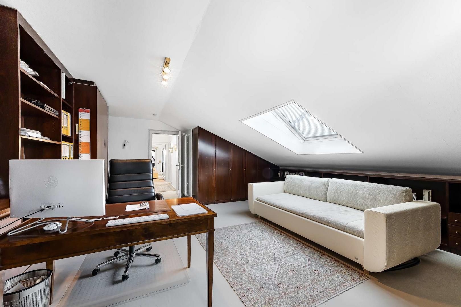 Arbeitszimmer