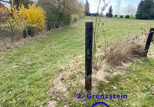 2. Vermessungspunkt Einfahrt Baugrundstück