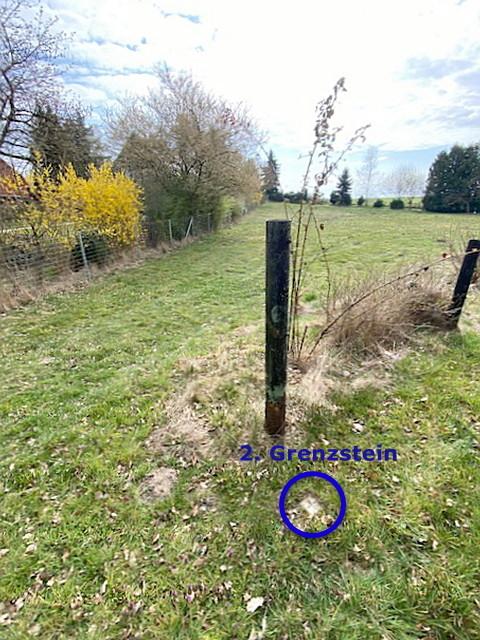 2. Vermessungspunkt Einfahrt Baugrundstück