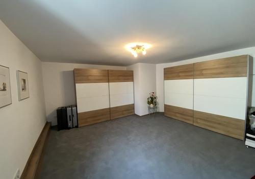 Schlafzimmer mit Ankleide