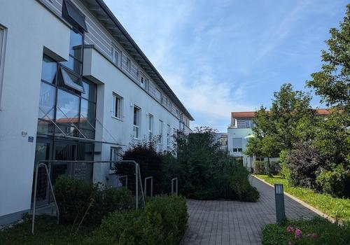 ... in einer gepflegten Anlage