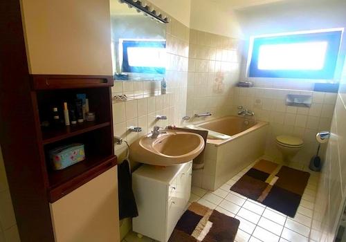 Bad en Suite Schlafzimmer OG