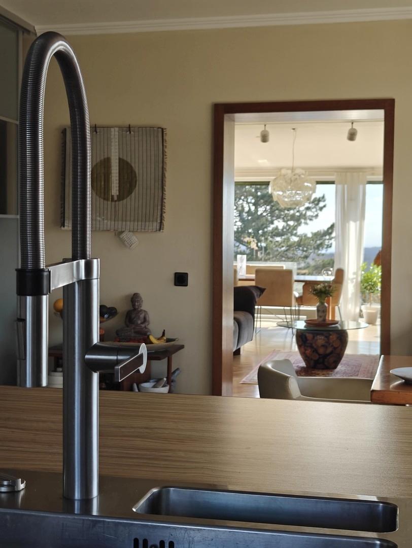 Kochinsel mit Weitblick