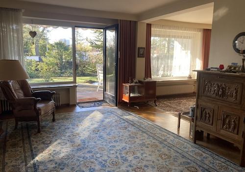 Wohnzimmer, Ausgang Terrasse