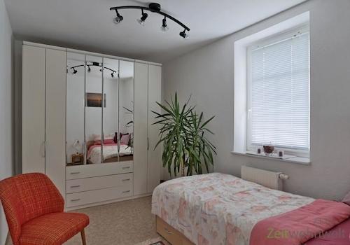 Blick ins Schlafzimmer