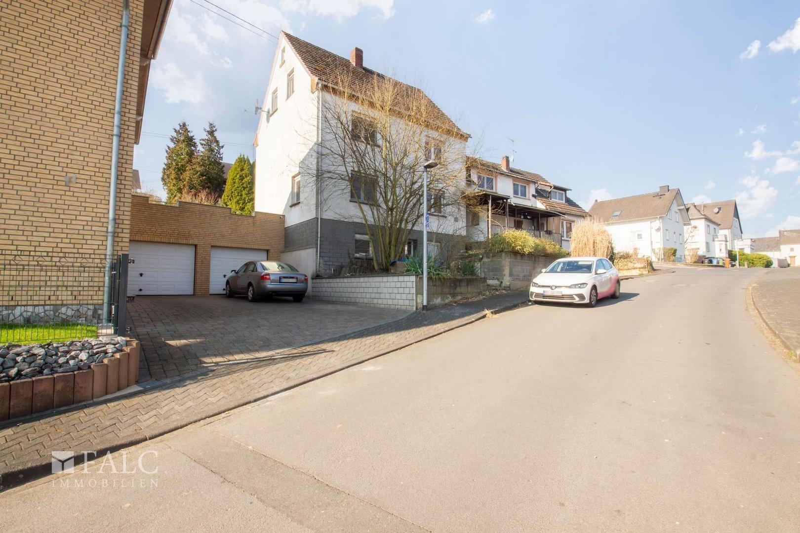 Straßenansicht