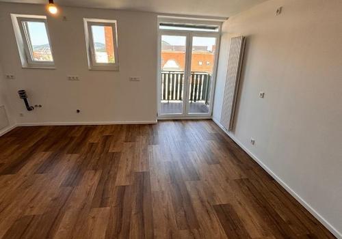 offene Küche mit Balkon