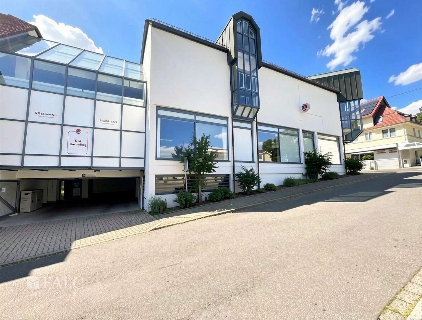 Parkplatz Einfahrt 