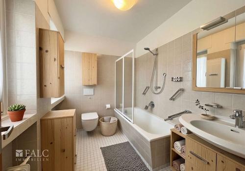 Badezimmer - (KI generiert)