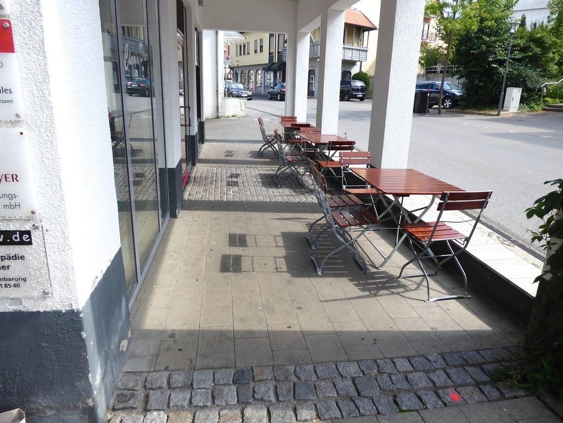 Außen Sitzplätze