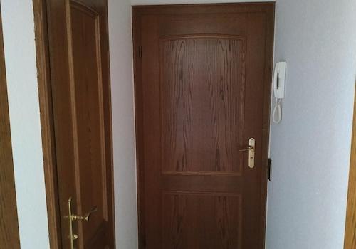 Flur mit Gegensprechanlage