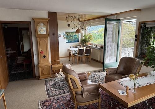 Wohnzimmer EG mit Terrasse