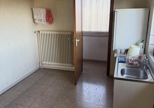 Küche mit Speisekammer EG