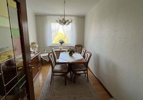 Kinder-/Arbeitszimmer (aktuell Esszi.)