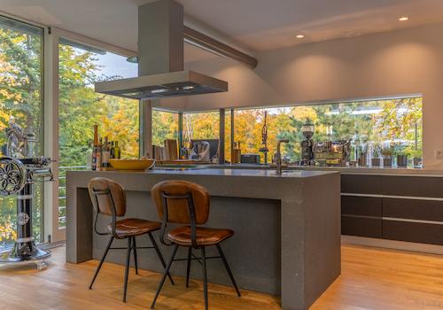 Mein Koch und Essbereich in den Baumwipfeln.