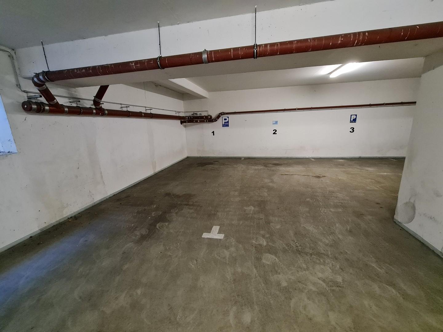 Tiefgaragen Stellplatz