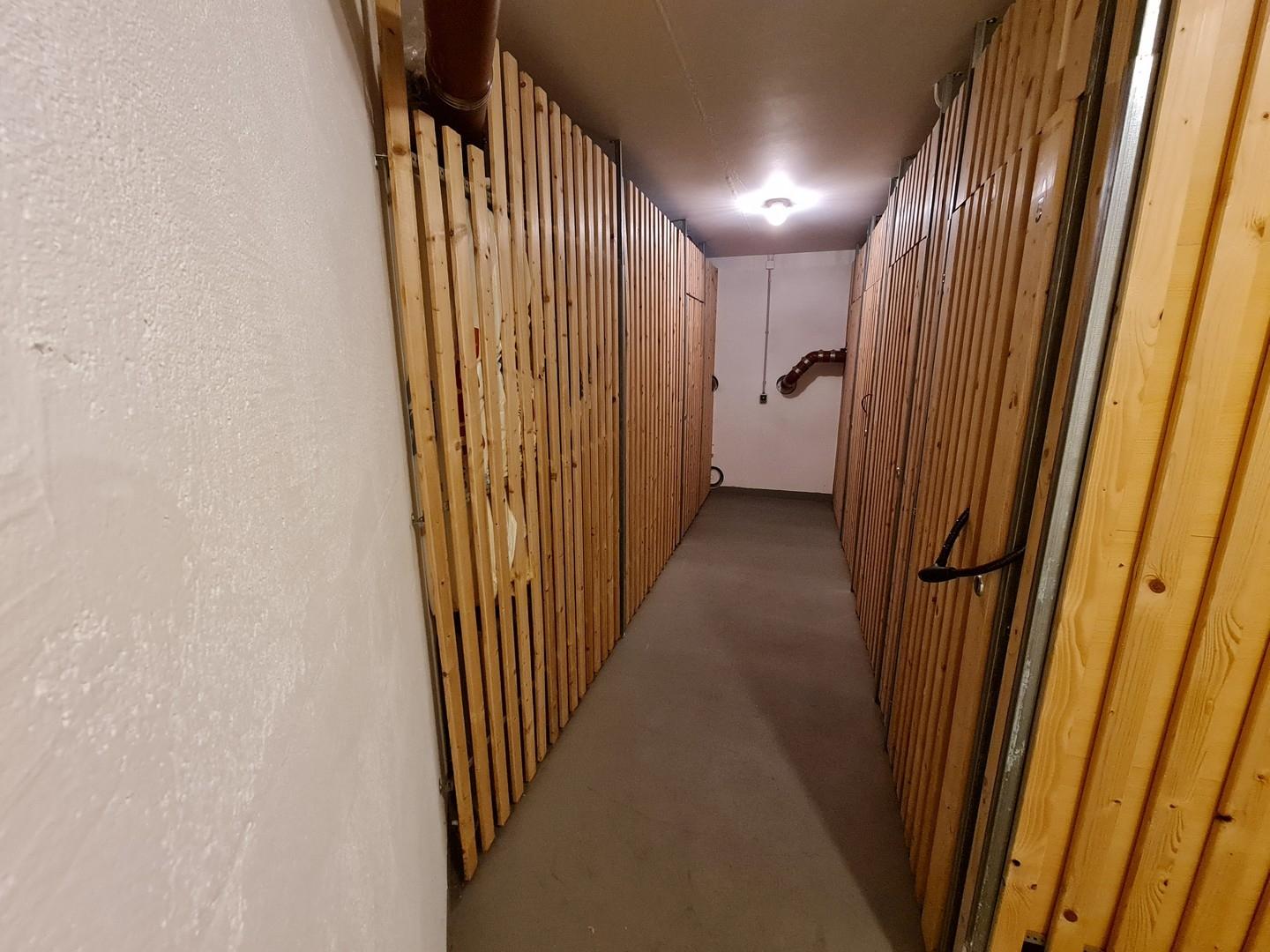 abschließbarer Keller