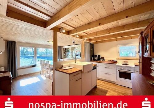 Küche mit Essbereich