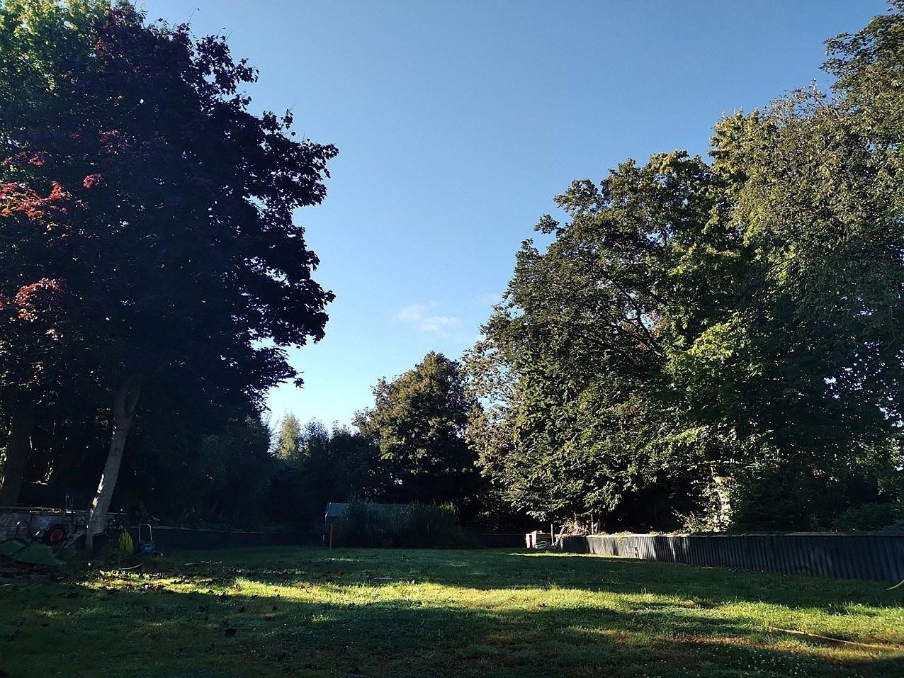 Grundstück