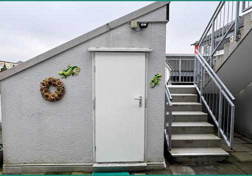 Kellerersatzraum im Außenbereich direkt vor der Wohnungstür