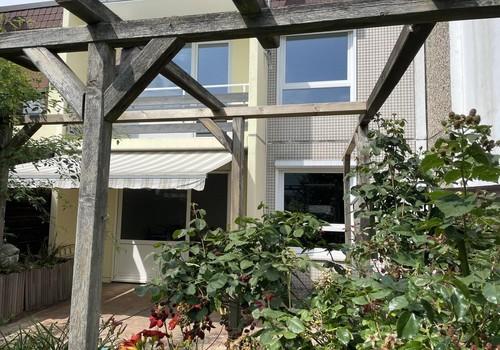 Blick auf Terrasse Markise