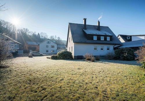 Großzügiger Garten